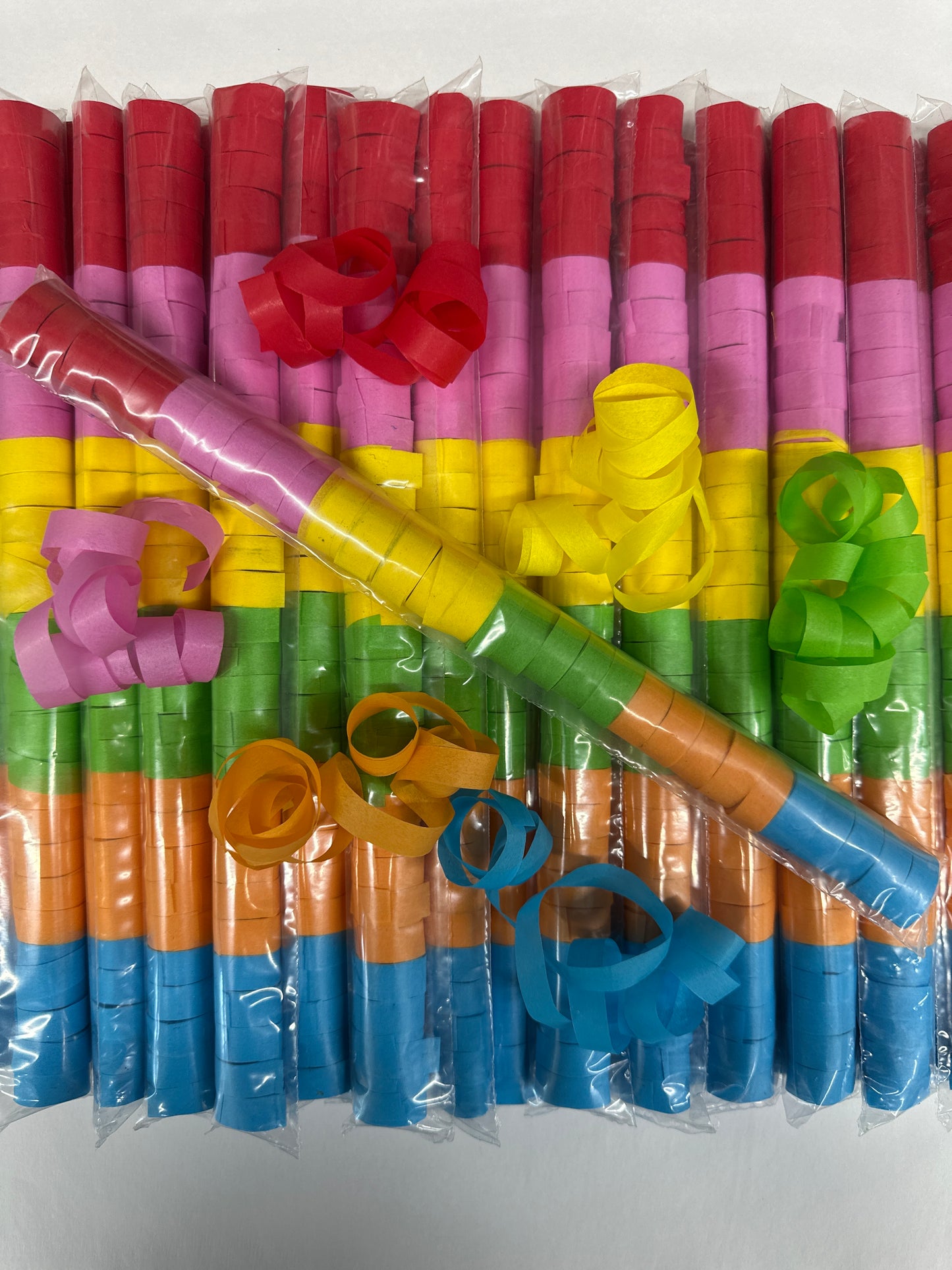 18' Foot Curly-Q Streamers